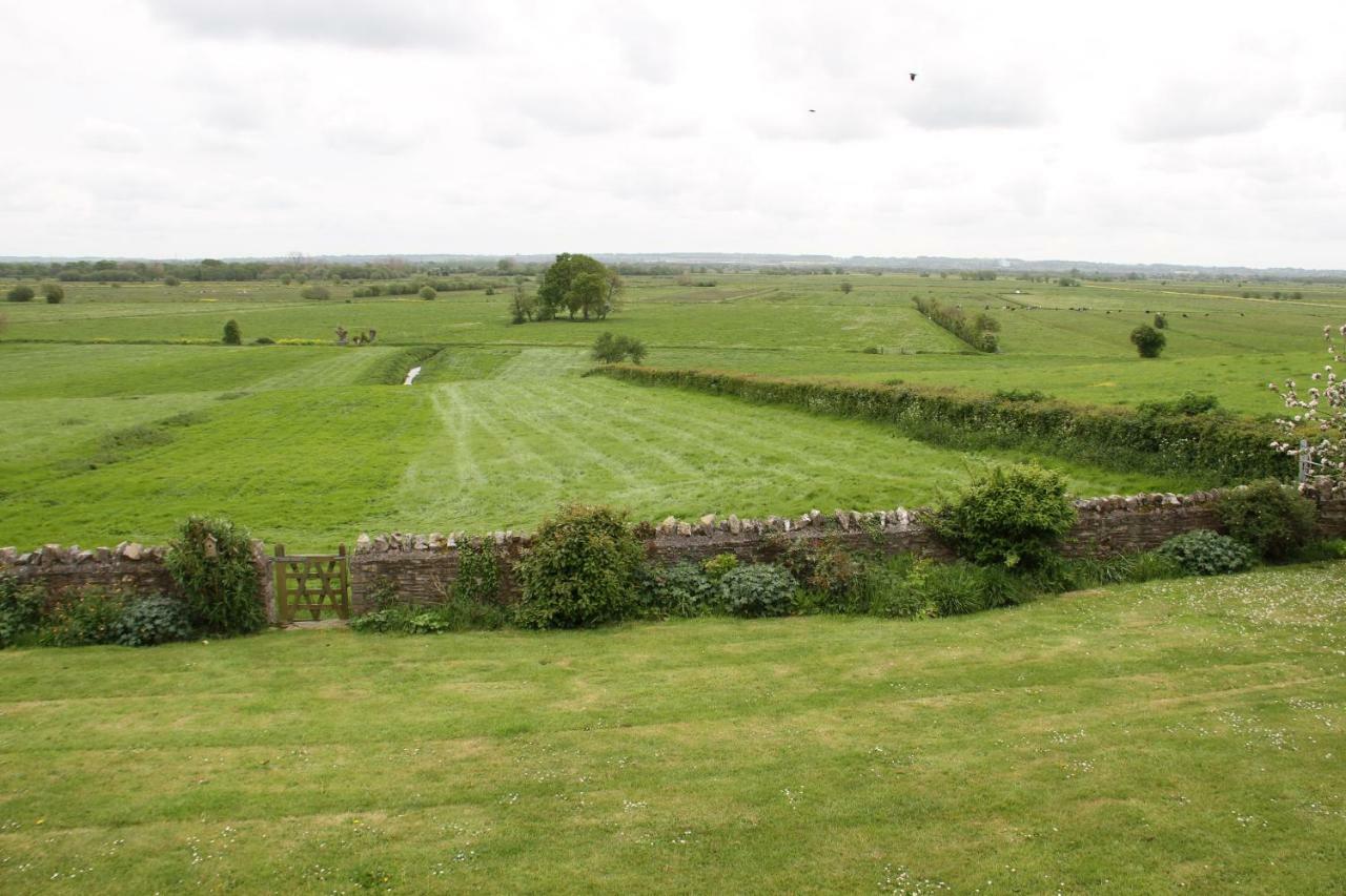 Wedmore Castle Farm Bed & Breakfast エクステリア 写真