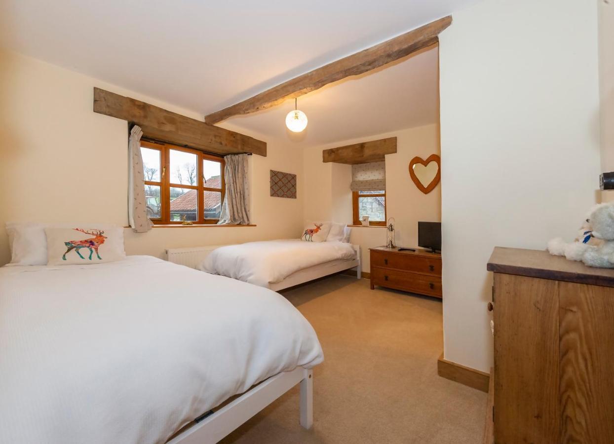 Wedmore Castle Farm Bed & Breakfast エクステリア 写真